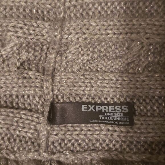 EXPRESS Infinity Scarf - Picture 3 of 5
